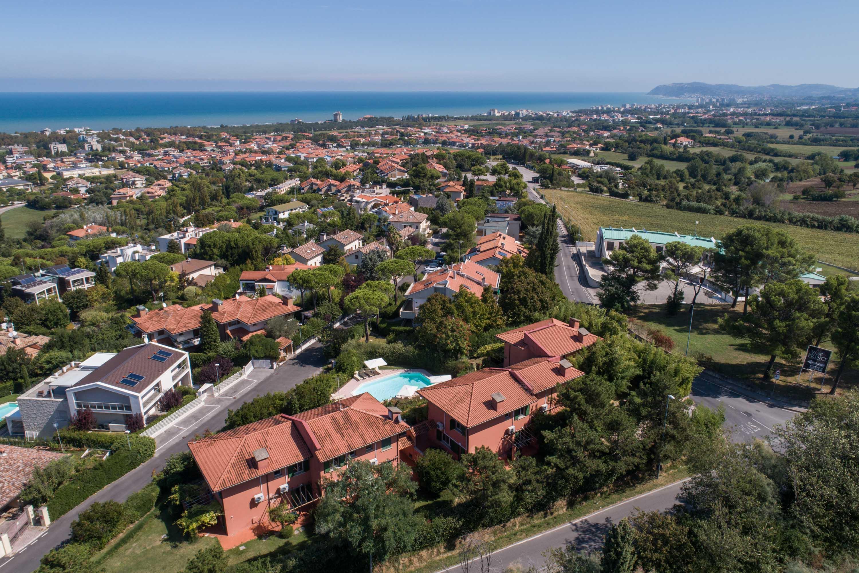 Residenze Al Colle Dei Pini Aparthotel Riccione Exterior photo