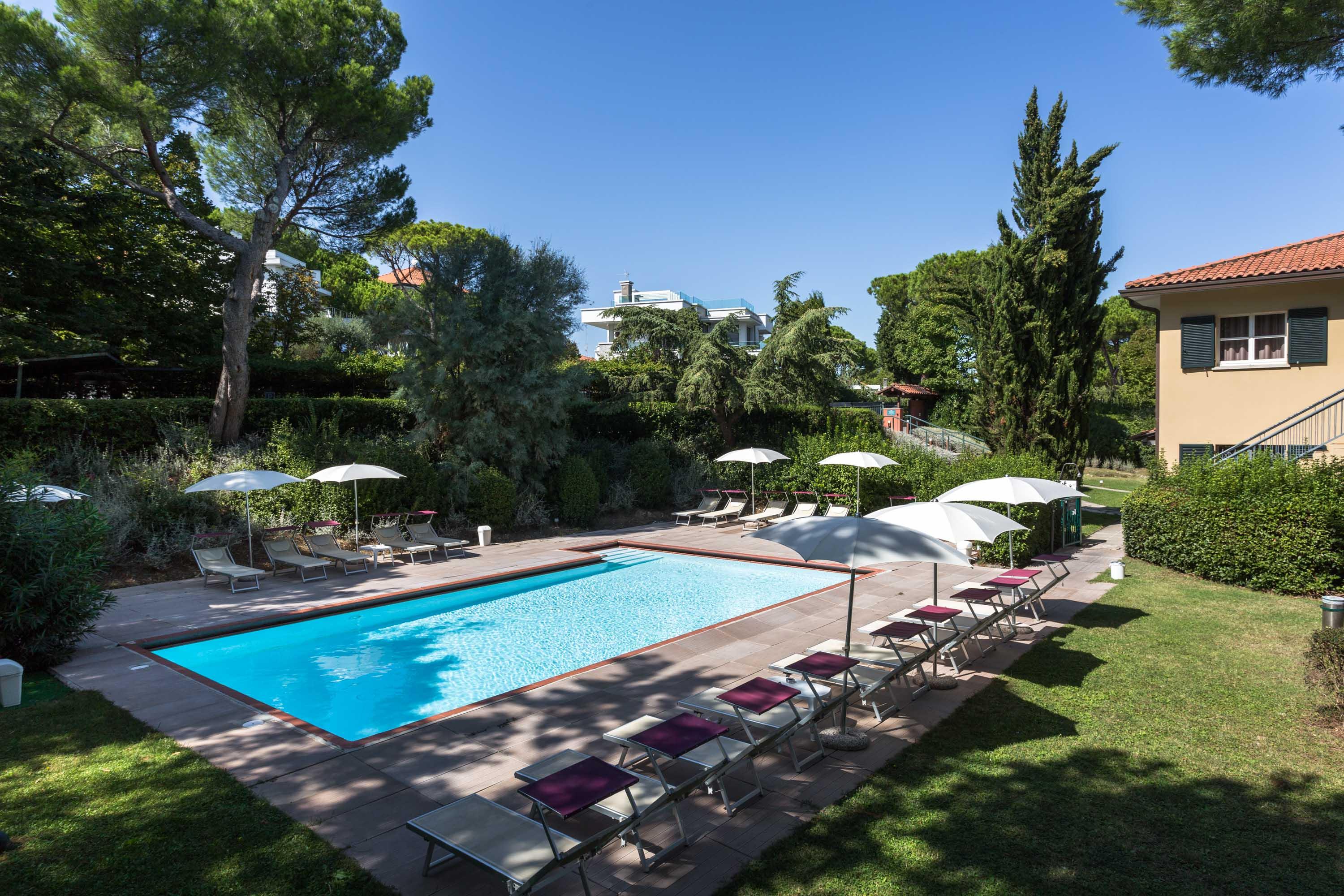 Residenze Al Colle Dei Pini Aparthotel Riccione Exterior photo