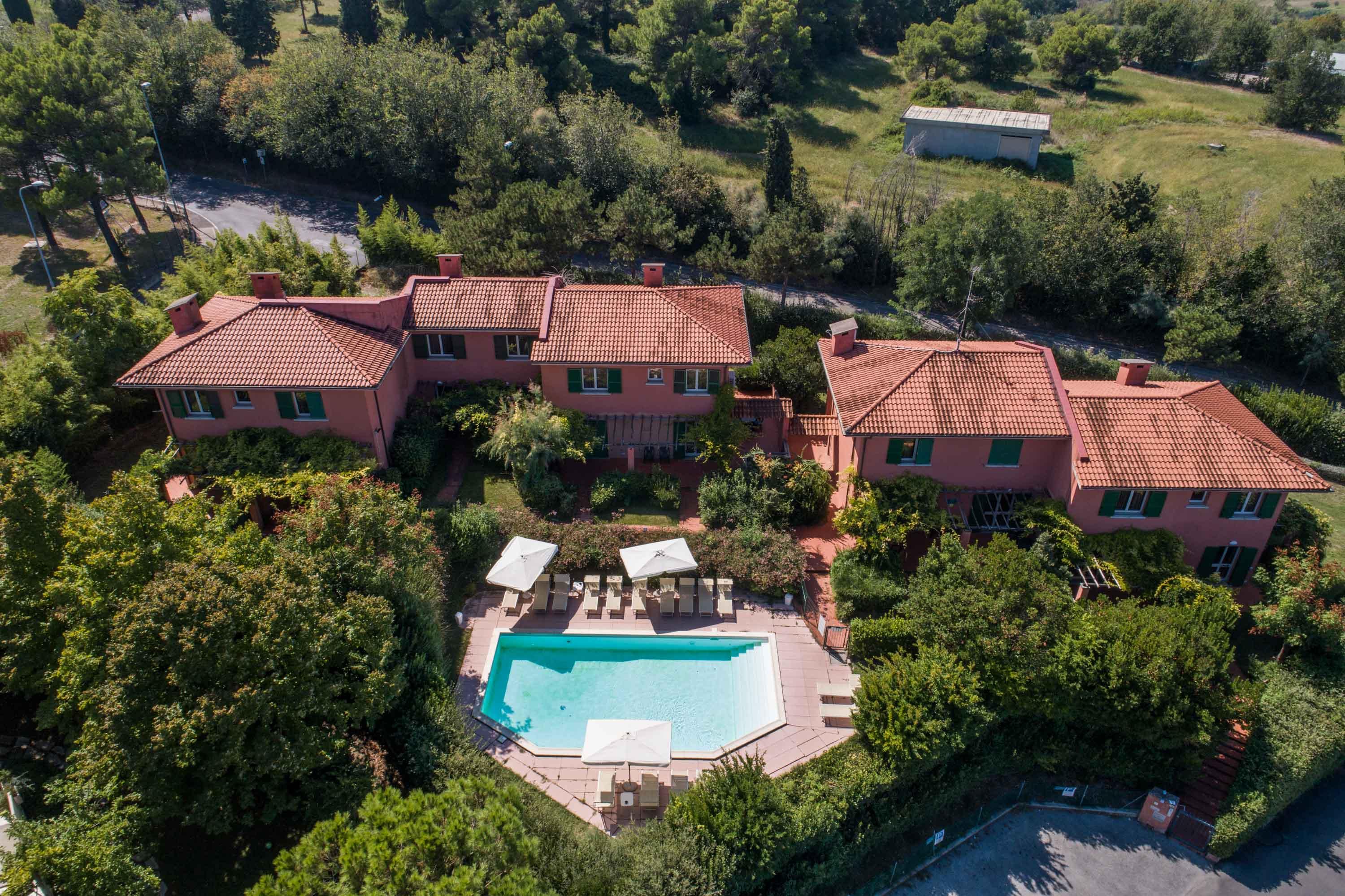 Residenze Al Colle Dei Pini Aparthotel Riccione Exterior photo
