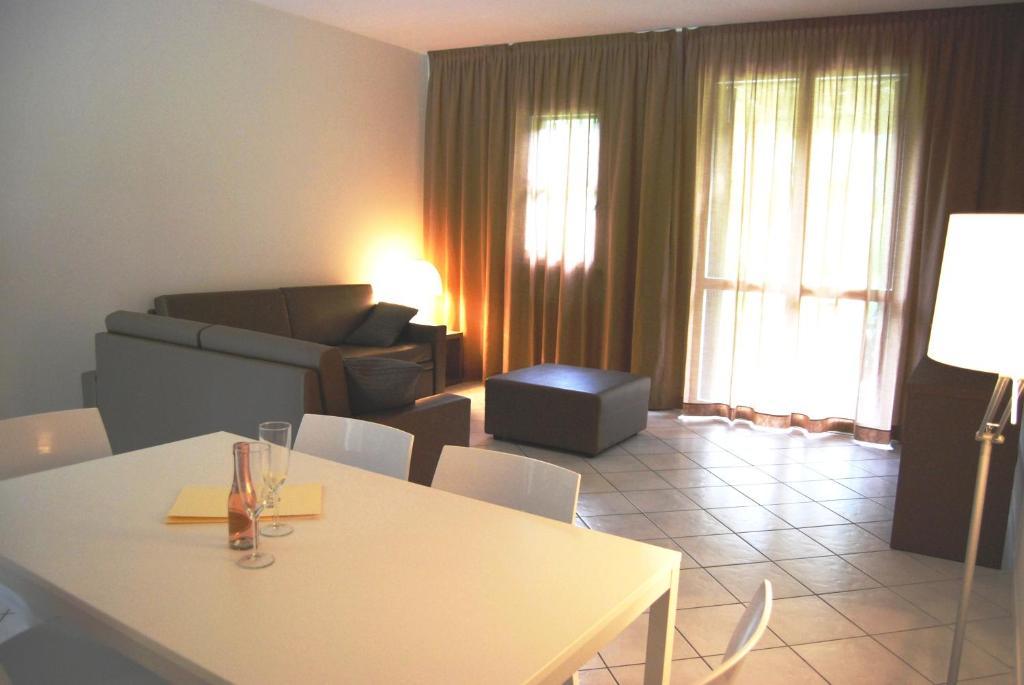 Residenze Al Colle Dei Pini Aparthotel Riccione Room photo