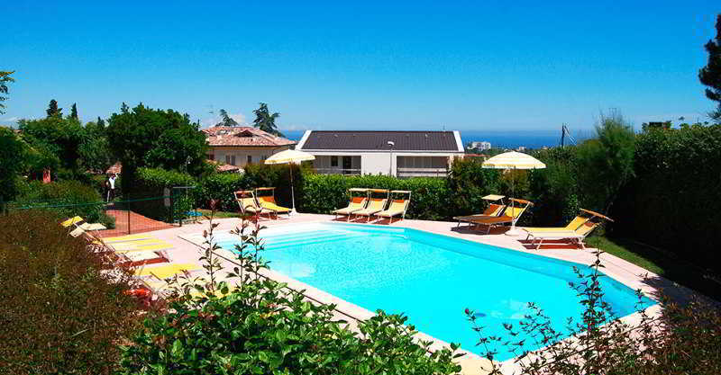Residenze Al Colle Dei Pini Aparthotel Riccione Exterior photo